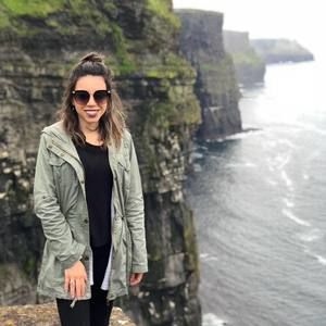 Meet your Posher, Aline